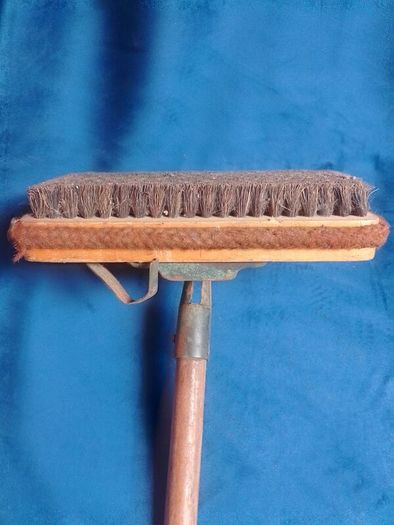 1920 Vintage Antique British "Ronuk" Heavyweight Floor Polishing Brush