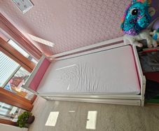 Single bed