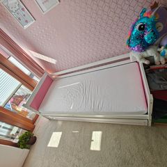 Single bed