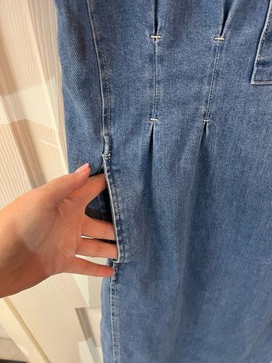 NEW Caroll Structured Denim Dress with pockets - Size 12