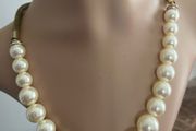 pearl necklace