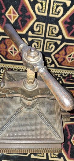 Antique Cast Iron Book Press
