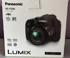 Panasonic DC-FZ82 digital camera
