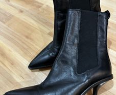 Leather ankle length heel