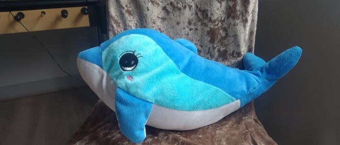 Plush toy dolphin like new