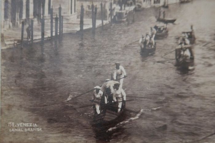 Victorian Photograph Album Photo Card Album  Antique Cabinet Card Photographs Photos ITALIA 21 Page 42 Photos