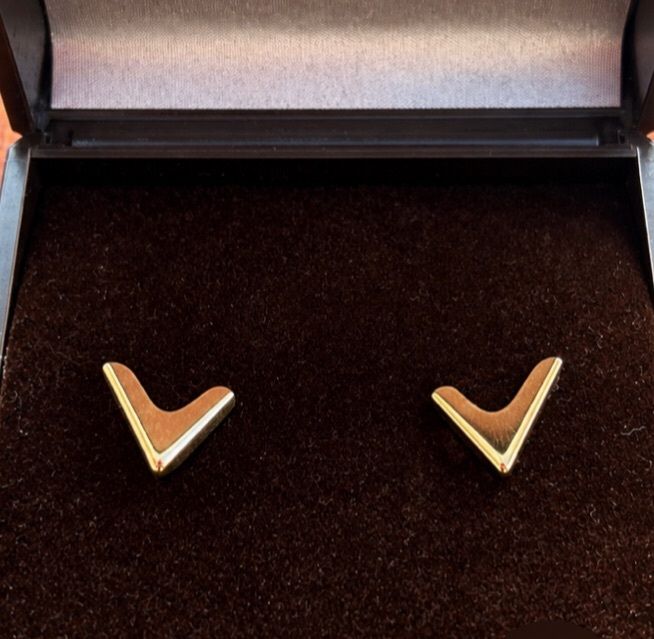 9ct Gold V Shaped Cufflinks