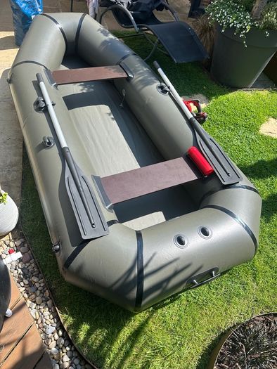 Inflatable boat