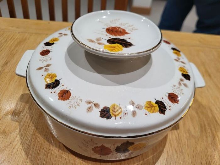 Arklow Covered Vegetable Dishes