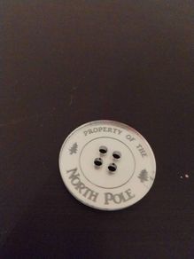 Bnwt santa Xmas north pole button