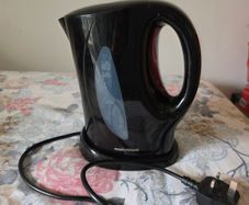 Morphy Richards Essentials 1.7L Kettle (Black)