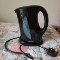 Morphy Richards Essentials 1.7L Kettle (Black)