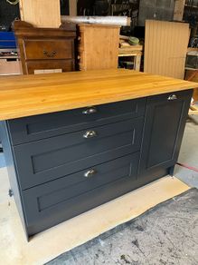Kitchen Units (Bespoke)