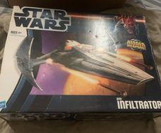 Hasbro Star Wars Darth Maul's Sith Infiltrator ship (2012)