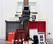 Durst DA 900 medium format enlarger (read)