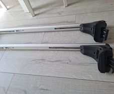Roof bars kit for Toyota Yaris Nordrive