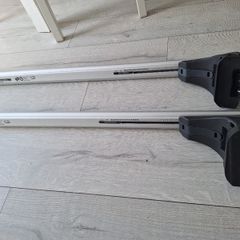 Roof bars kit for Toyota Yaris Nordrive
