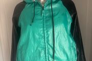 DC Apparel Division ladies  chorus lightweight windbreaker green jacket size S Postage included