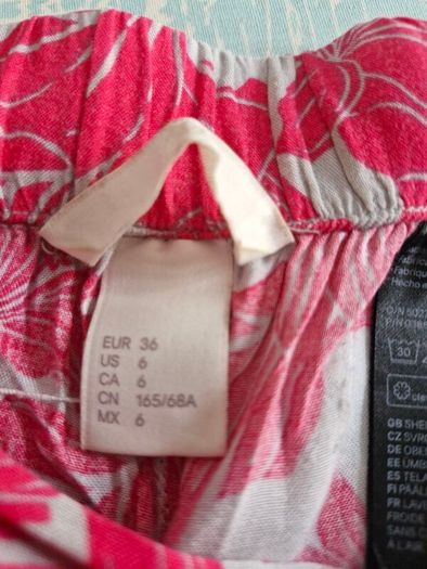 Summer weight trousers, size 36