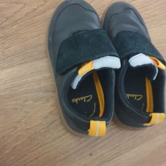 leather boys clarks 8g uk