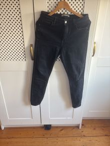 Black Jeans