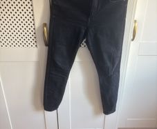 Black Jeans