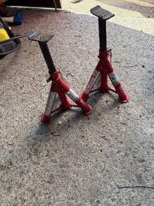 axle stand