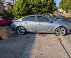 Opel Insignia 2014 upgraded to VXR 20" Alloys. Apple Android. 2.0 Turbo Diesel 140 BHP. Excellent.Full History