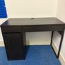 office table Image 3