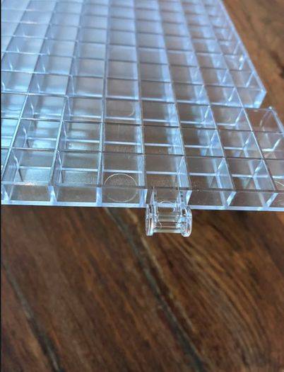 Stained glass cutting mat waffle grid