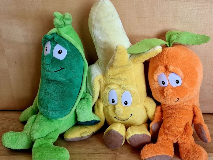 3 cute soft toys
