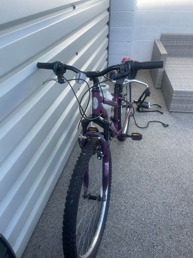 Kids / Ladies Apollo Jewel Mountain Bike (as New)