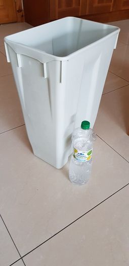 Kitchen Bin 35L