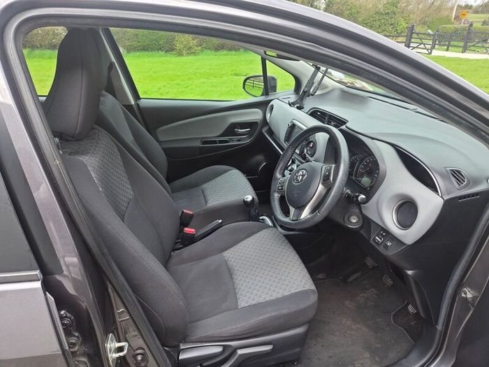Toyota Yaris 2015