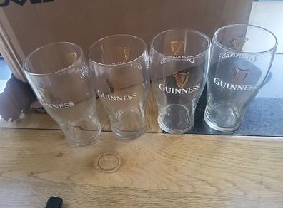 guinness pint glasses x24 used