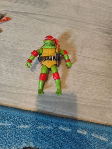 TMNT Mutant Mayhem - Van and figures