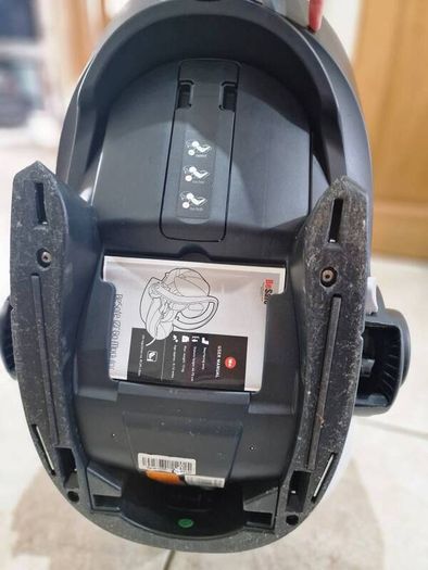 Damaged Be Safe Izi Go Modular Infant Car Seat and Base