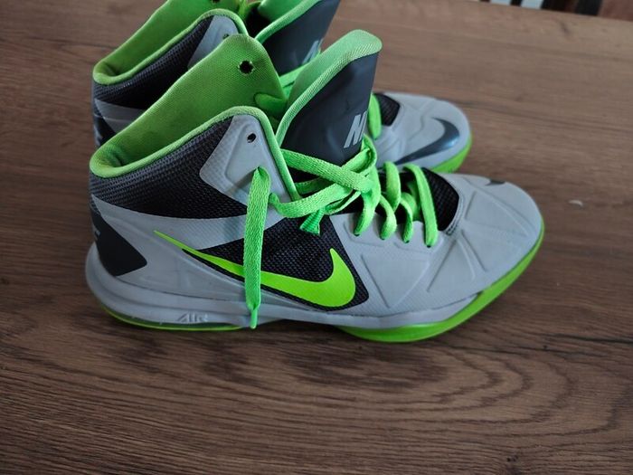 Nike Air Max body