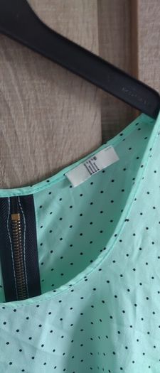 LILI top label size 10