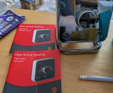 hive thermostat and stand