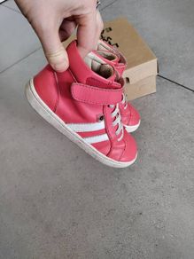 Shoes red high tops size eu29