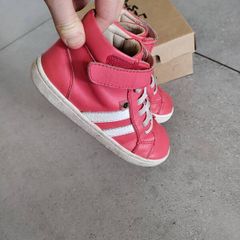 Shoes red high tops size eu29