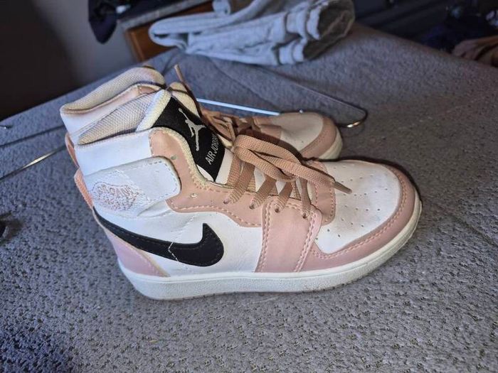 girls trainer's worn once size 31