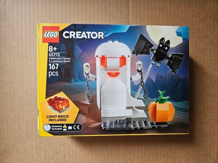 lego 40772 halloween celebration series, luminous ghost