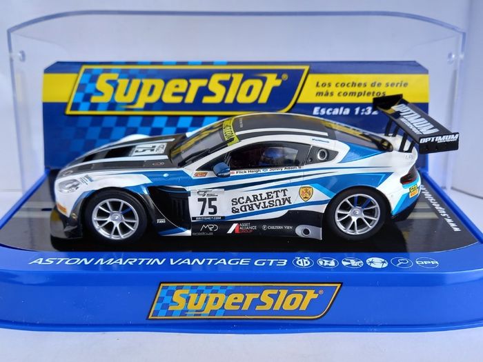 Scalextric Aston Martin Vantage Gt3 #75 Slot Car ( Superslot H4027 C4027 24hr Le Mans touring )