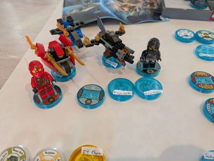 Lego dimensions every story & level. 58 character tags & PS4 disc
