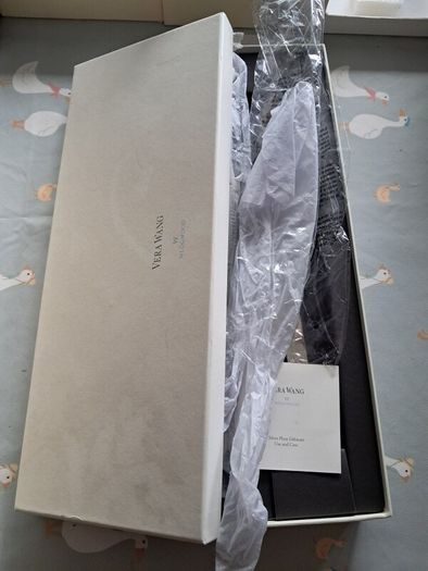 Cake slicer and trowel set