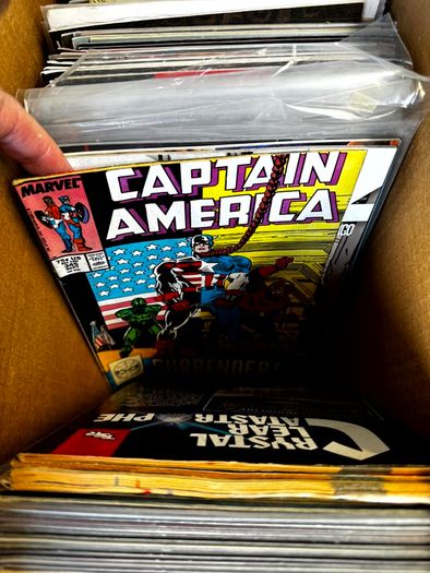 DC, Marvel Long Comic Box w 290 comics for Sale