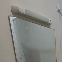 mirror & light
