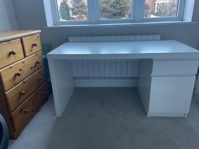free desk